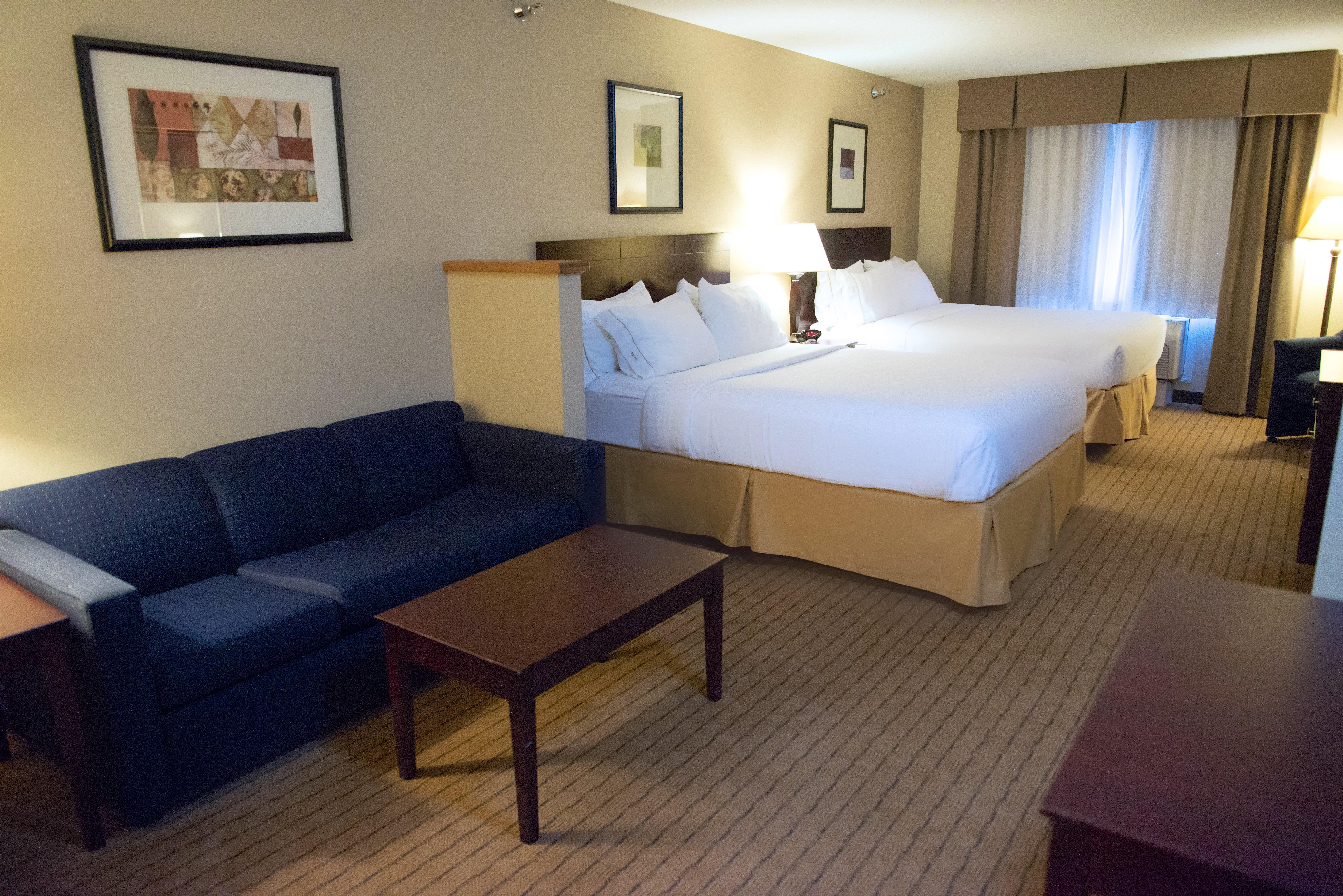 Holiday Inn Express Devils Lake By Ihg Bagian luar foto